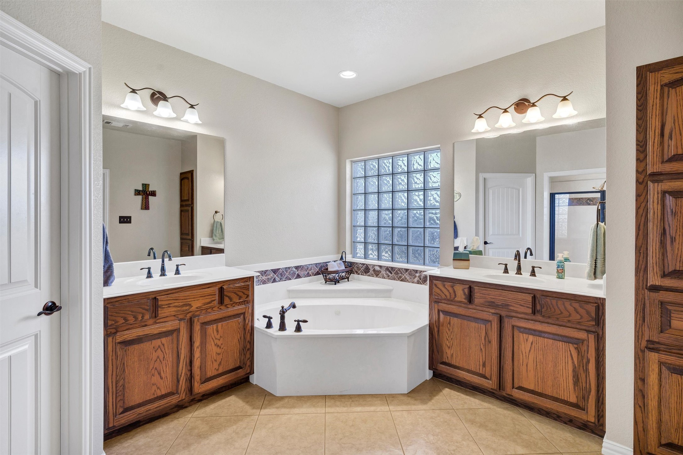 121 Heritage Place Glen Rose TX 76043