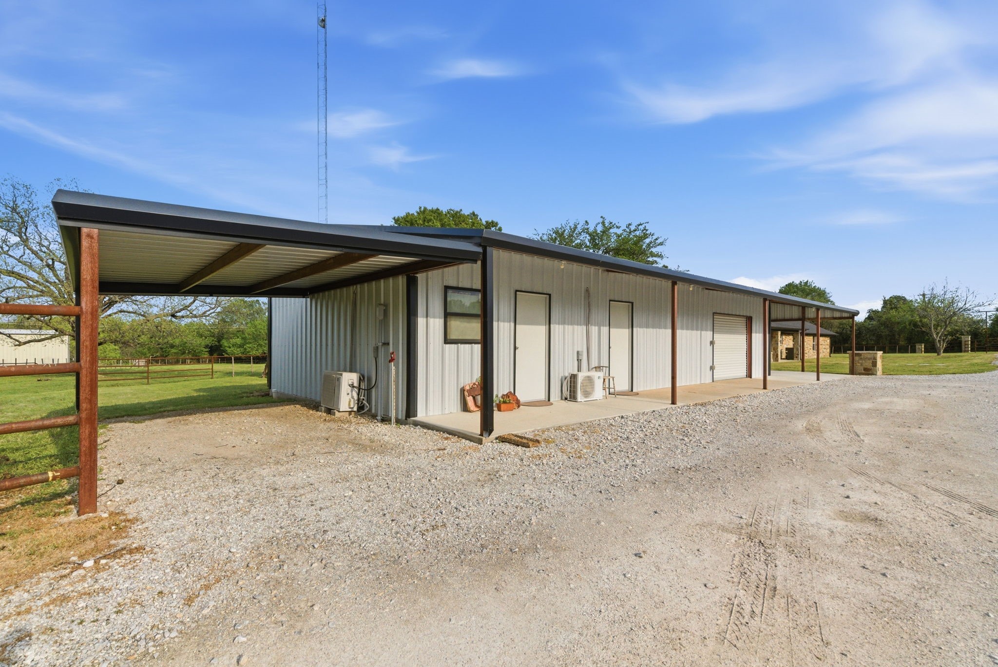187 County Road 4195 Decatur TX 76234
