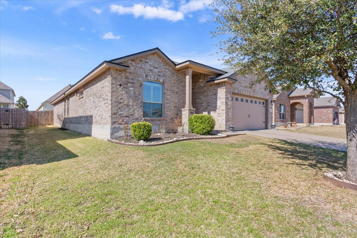 2801 Samson Drive Waco TX 76655