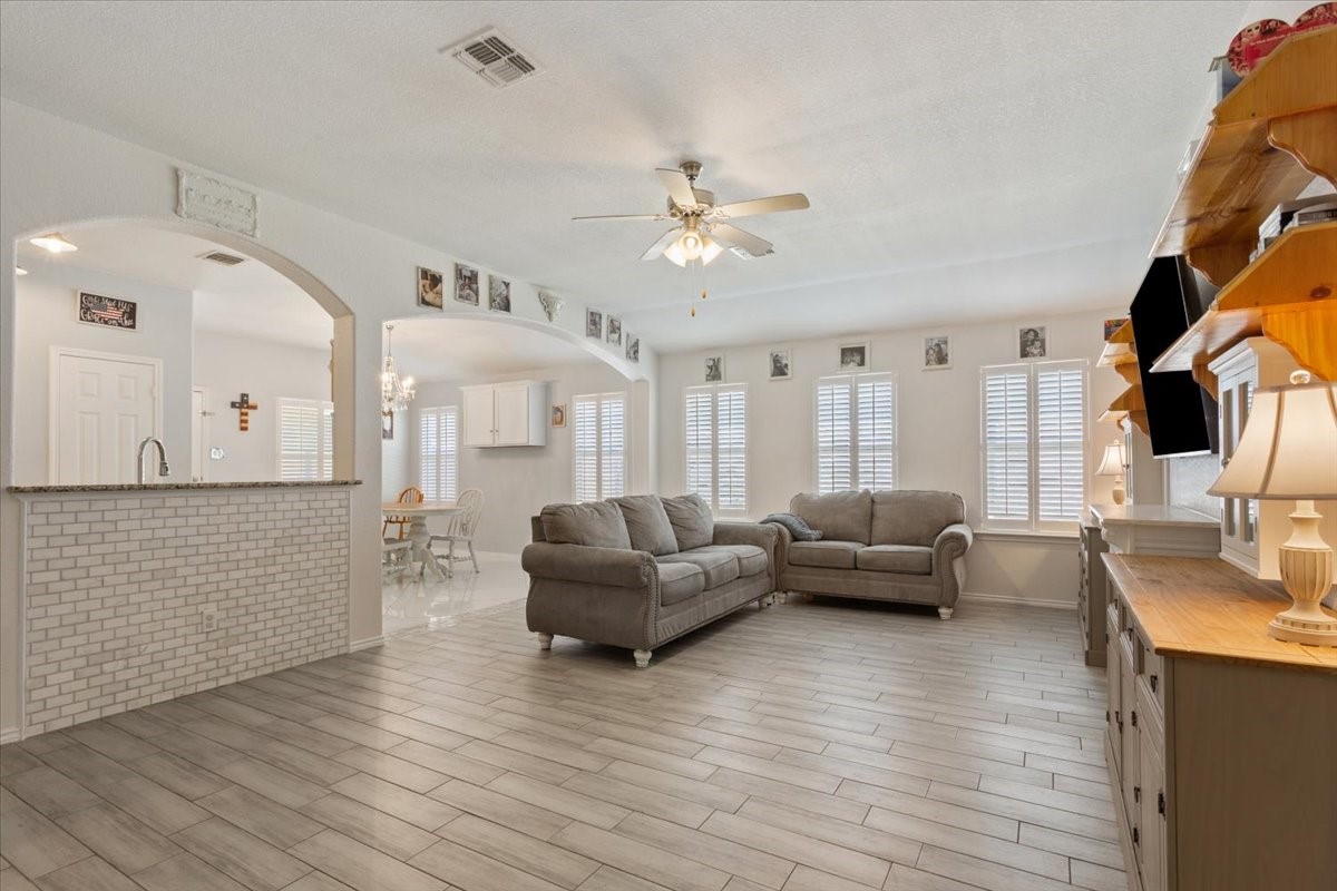 2801 Samson Drive Waco TX 76655