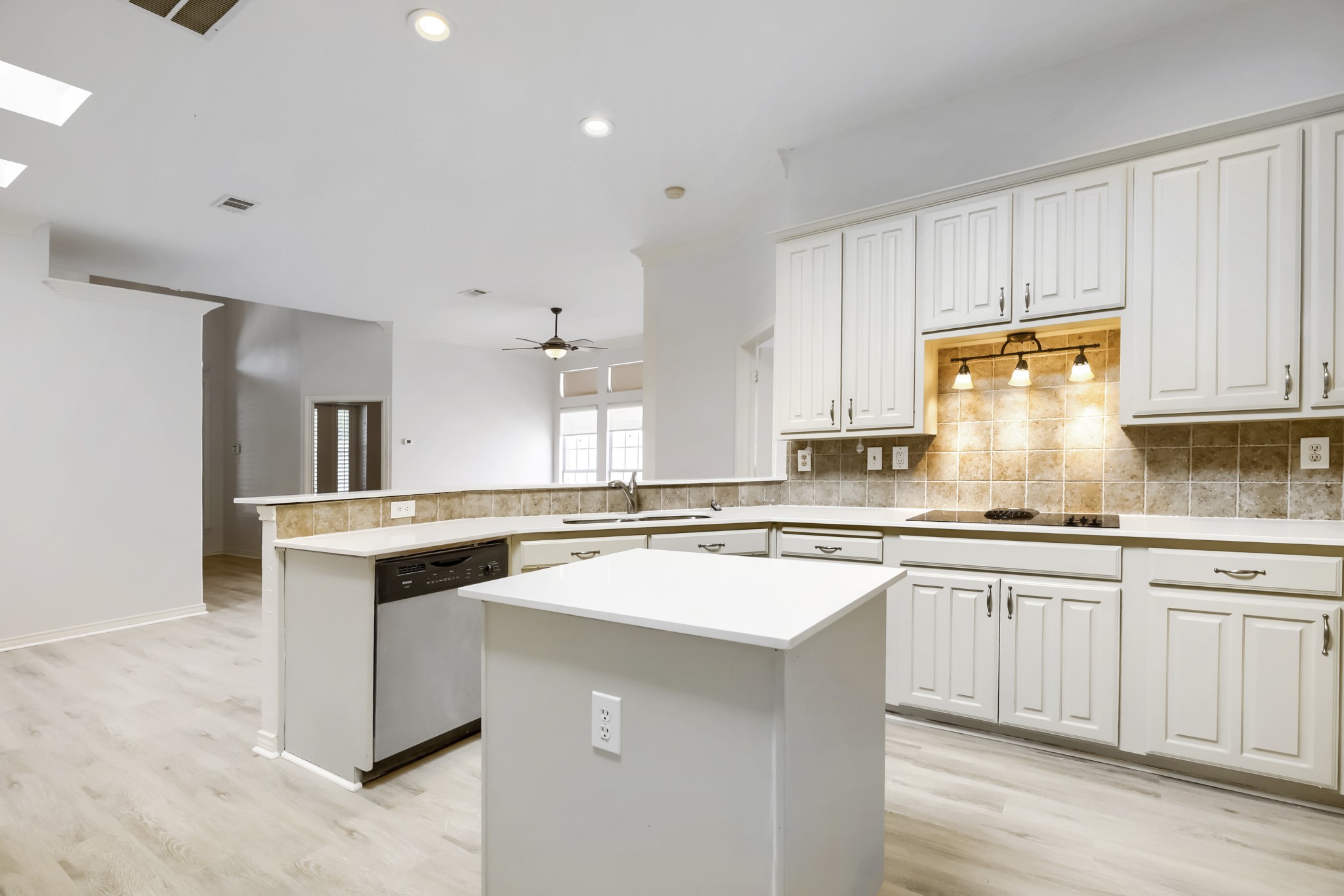8622 Forest Glen Drive Irving TX 75063