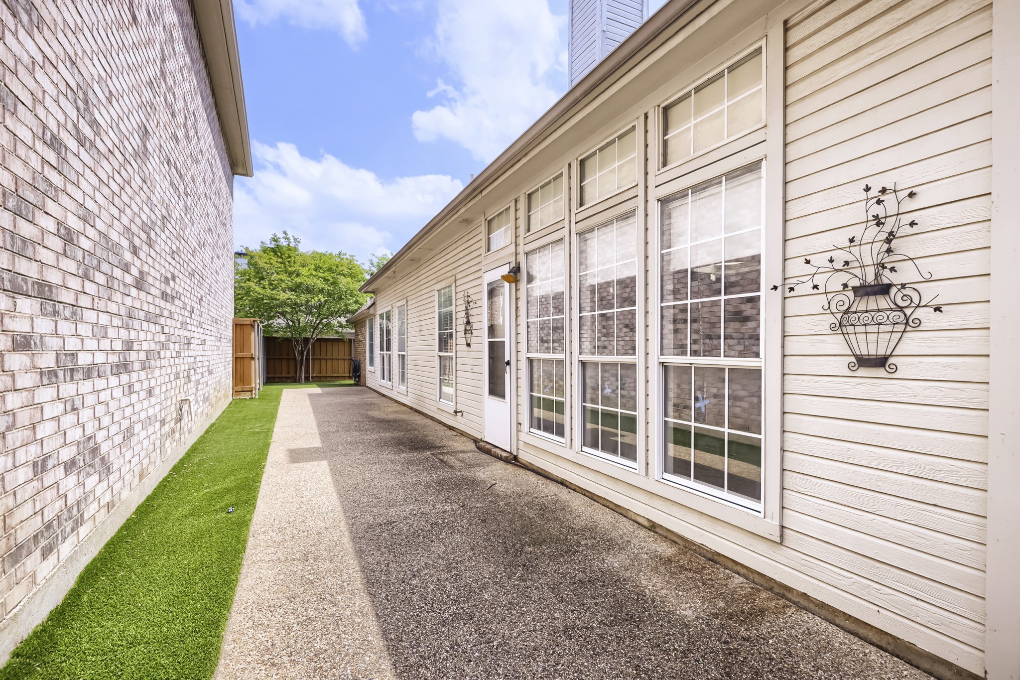 8622 Forest Glen Drive Irving TX 75063