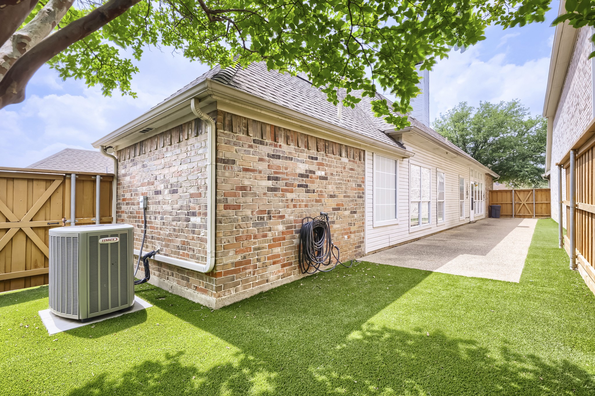 8622 Forest Glen Drive Irving TX 75063