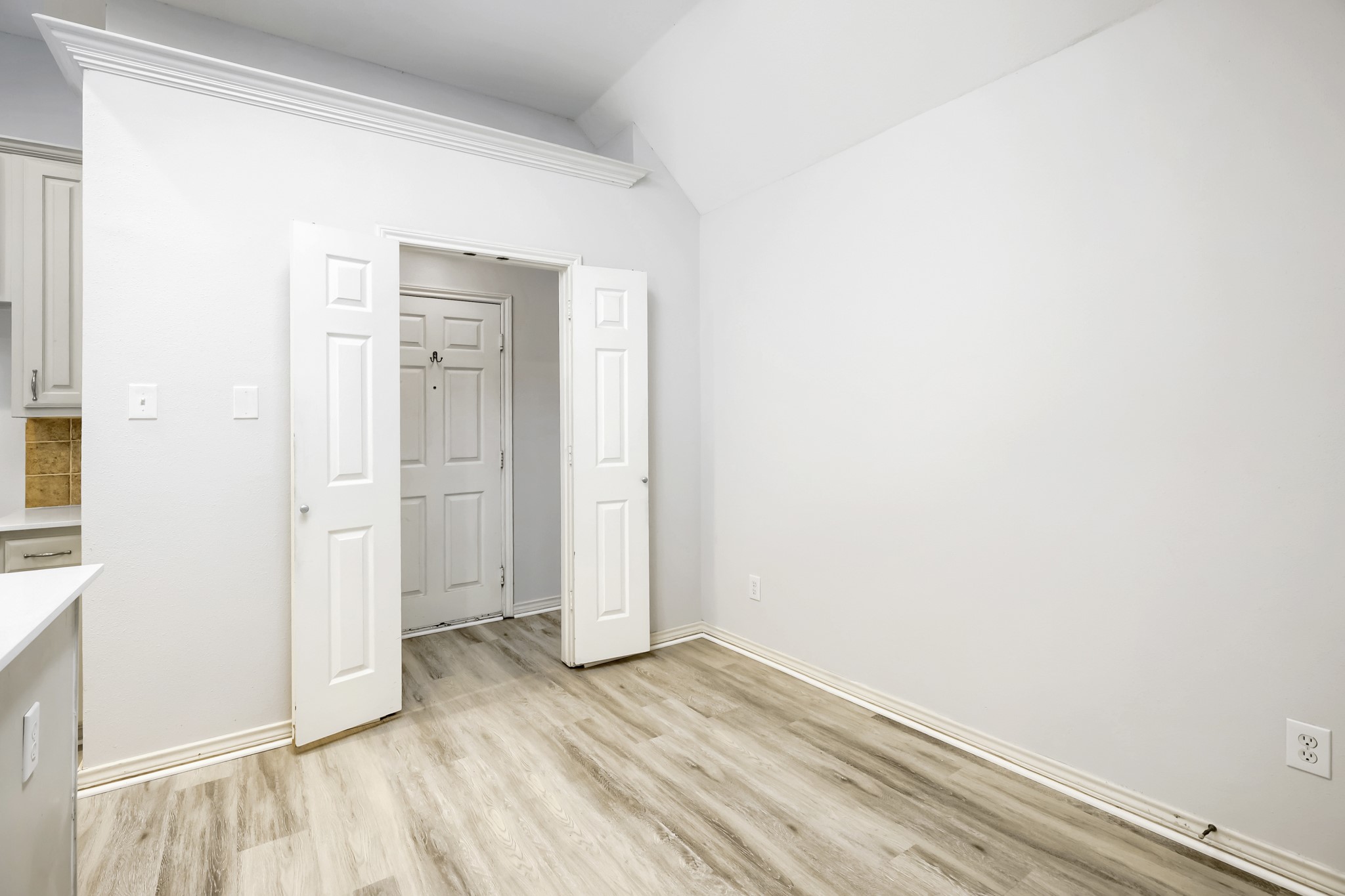 8622 Forest Glen Drive Irving TX 75063