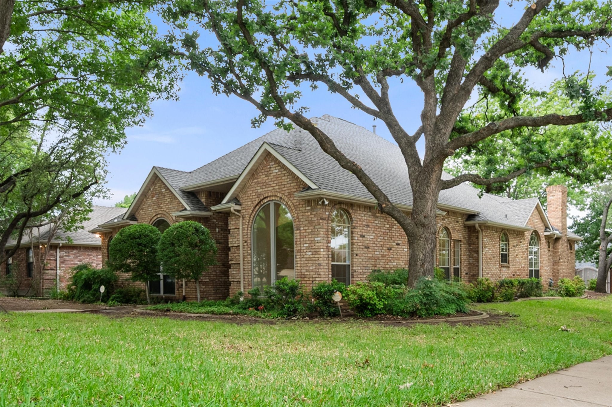 5200 Independence Avenue Arlington TX 76017