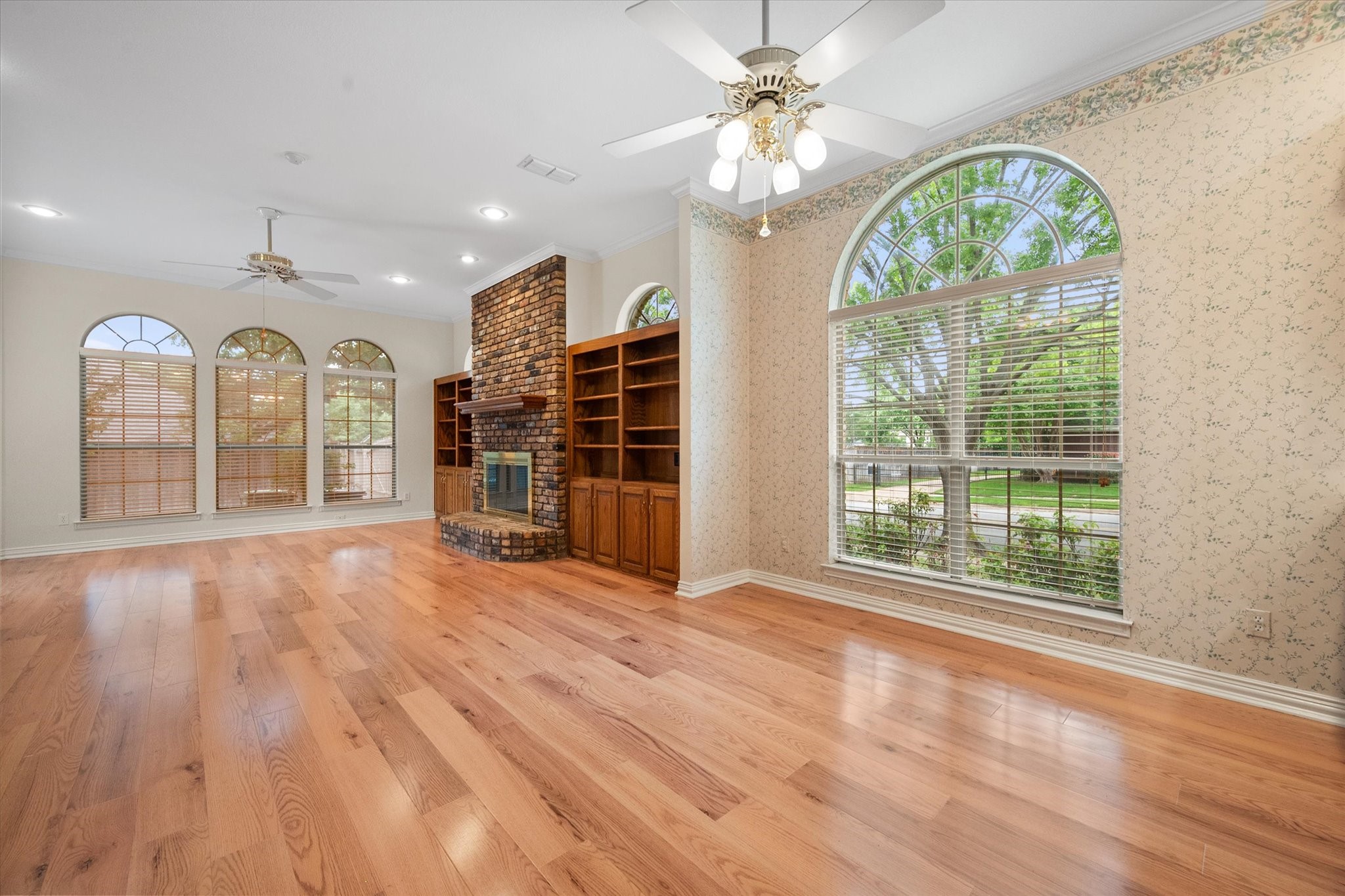 5200 Independence Avenue Arlington TX 76017