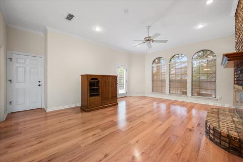 5200 Independence Avenue Arlington TX 76017