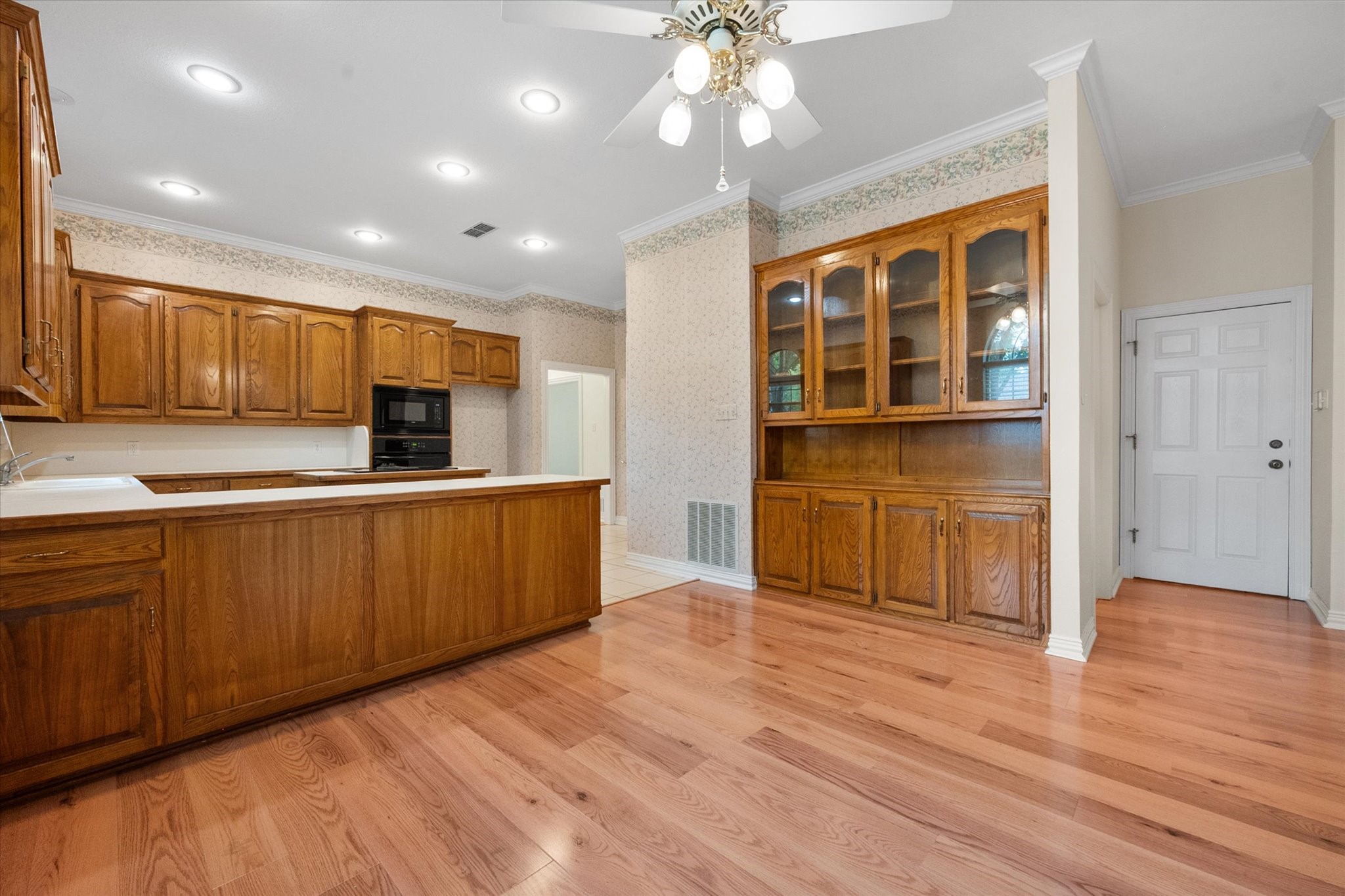 5200 Independence Avenue Arlington TX 76017