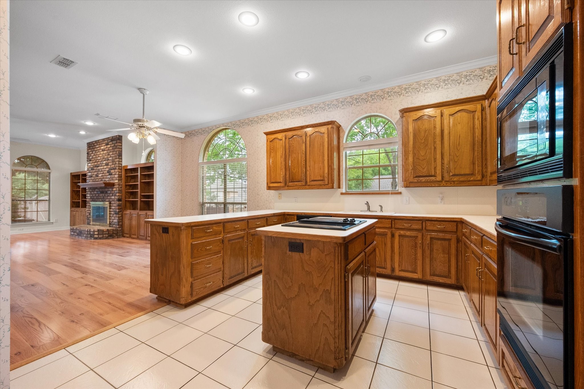 5200 Independence Avenue Arlington TX 76017