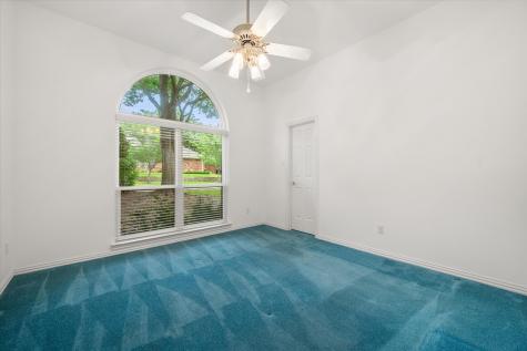 5200 Independence Avenue Arlington TX 76017