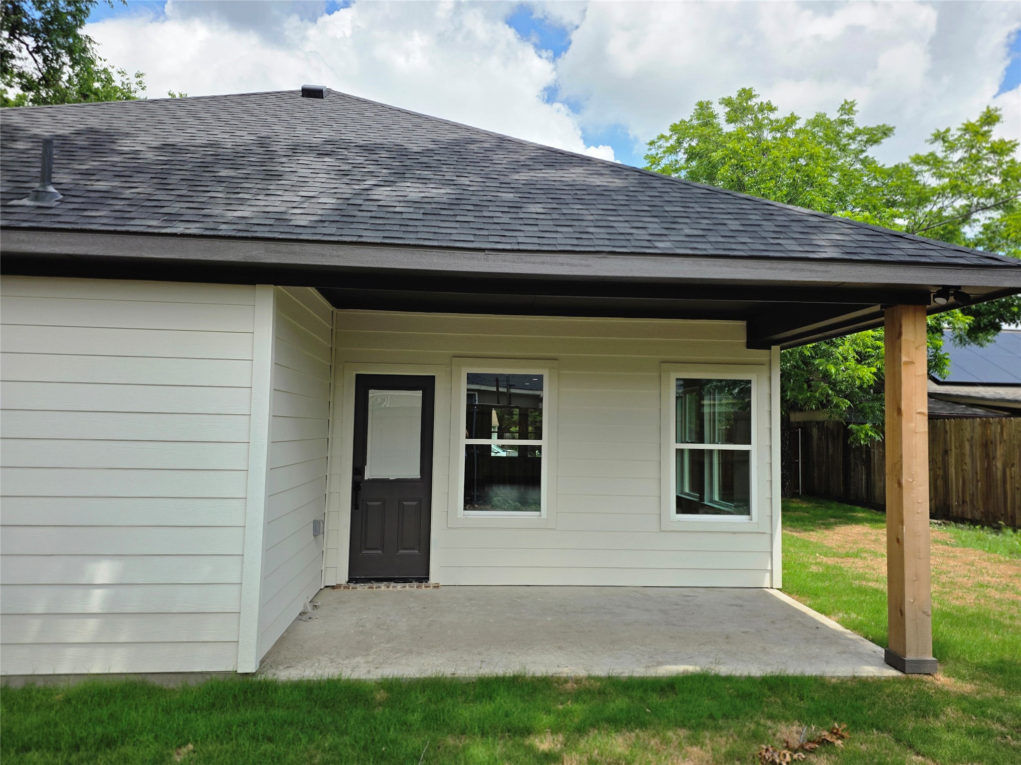 322 W Brownlee Avenue Dallas TX 75224
