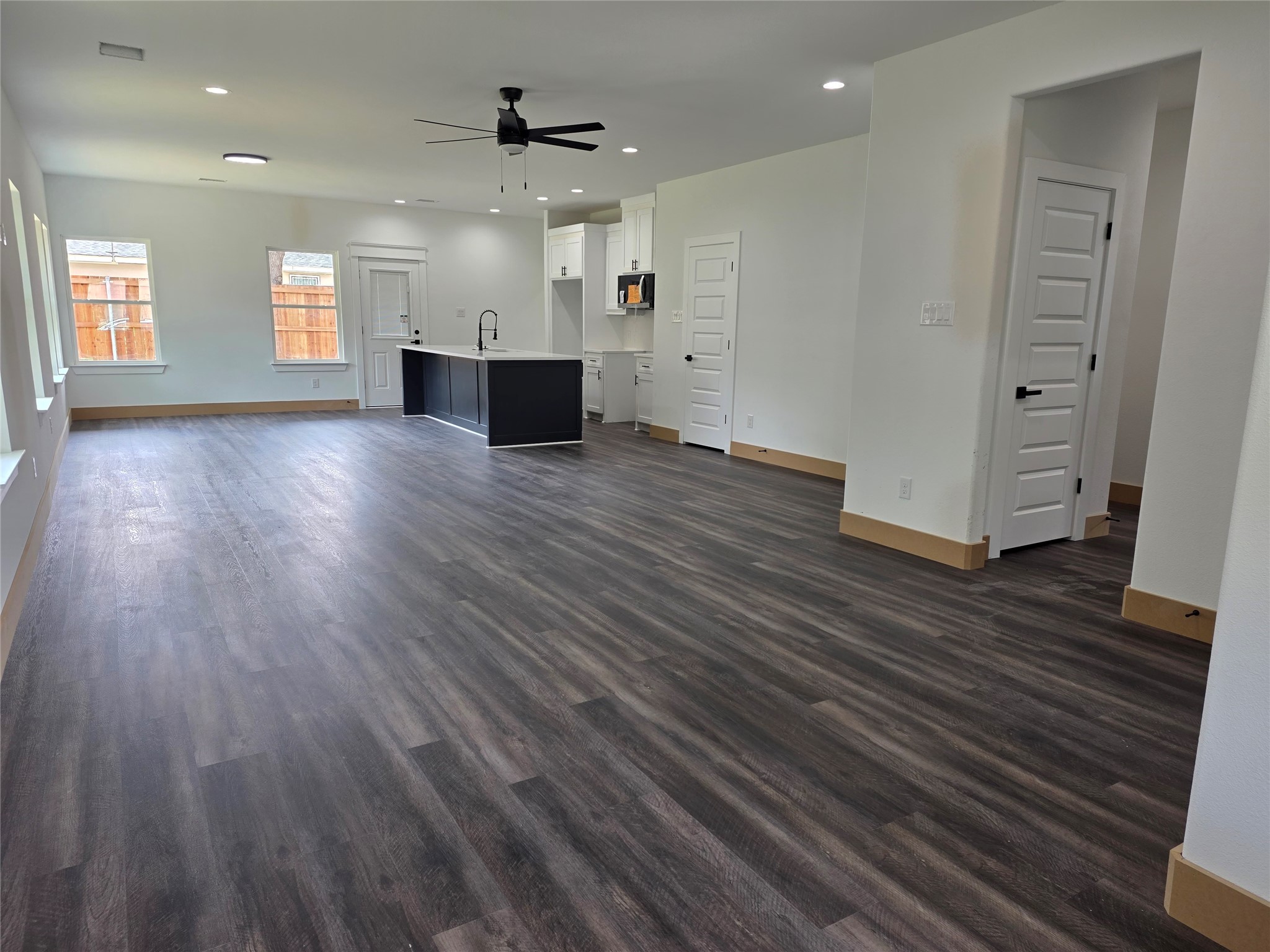 322 W Brownlee Avenue Dallas TX 75224