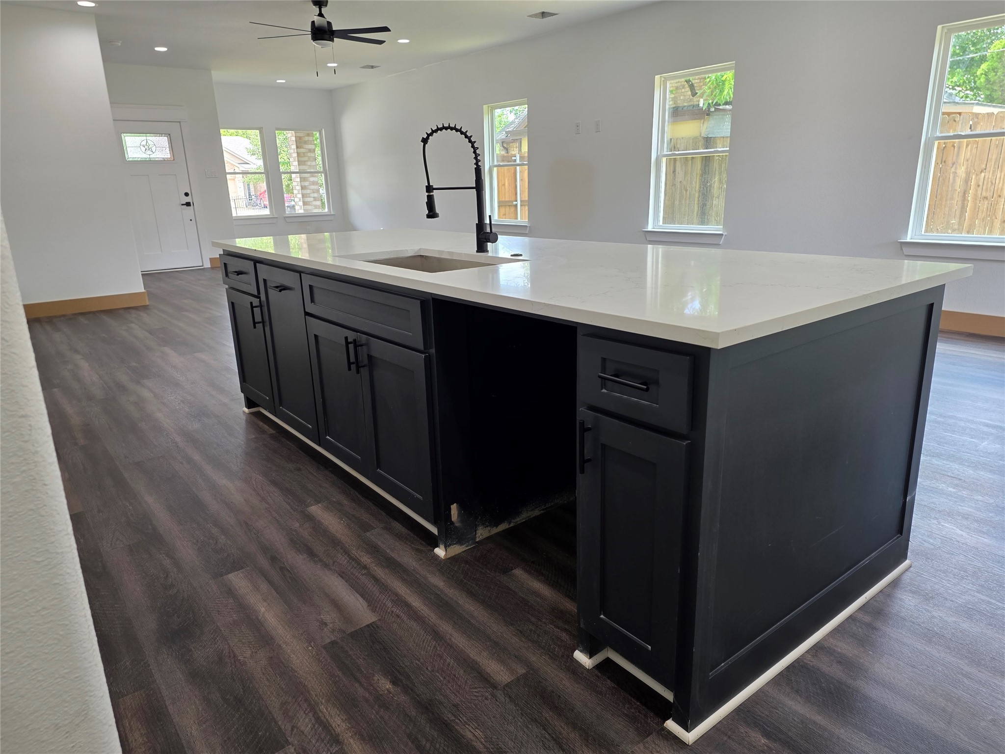 322 W Brownlee Avenue Dallas TX 75224