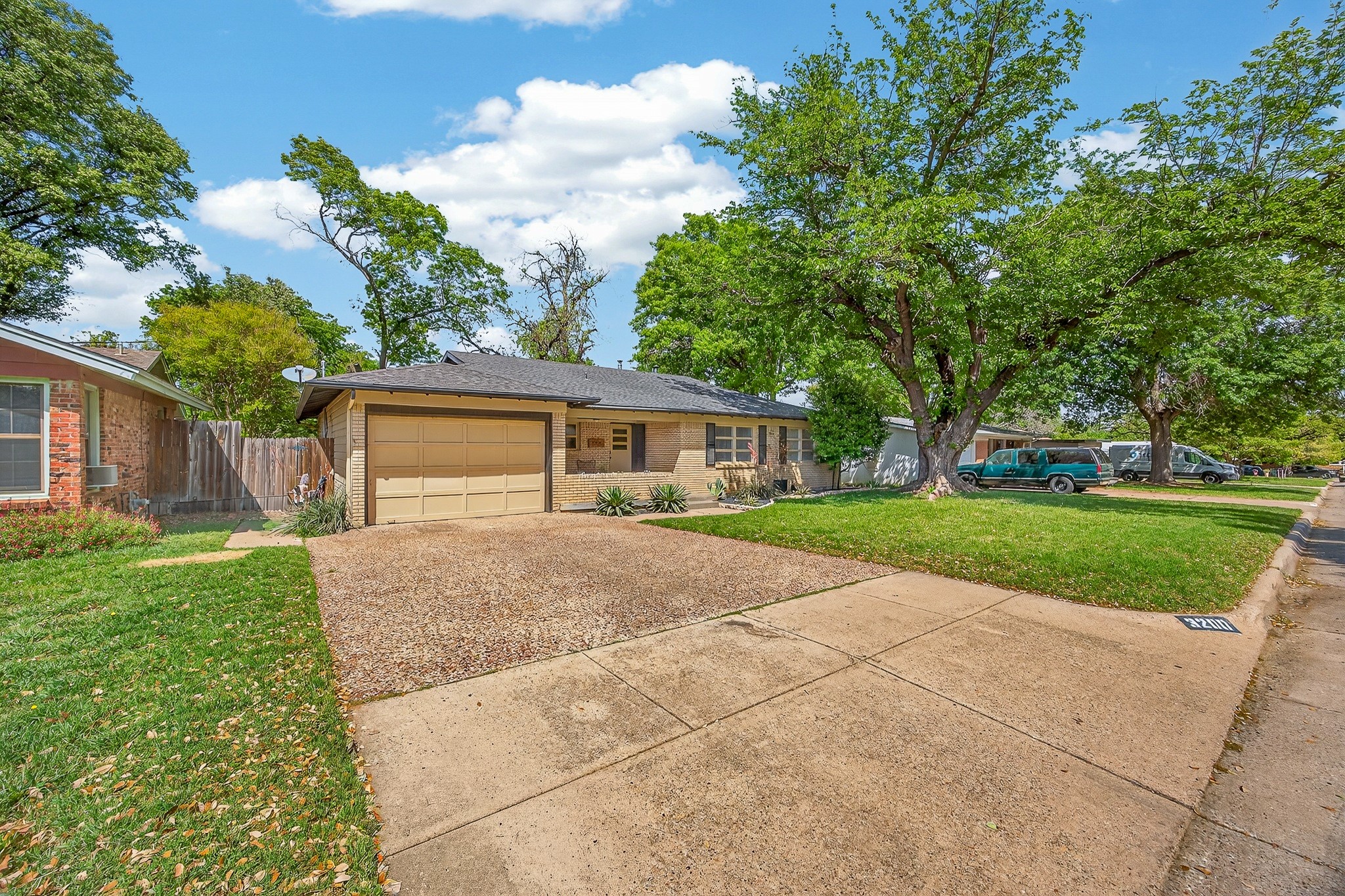 3200 Medina Avenue Fort Worth TX 76133