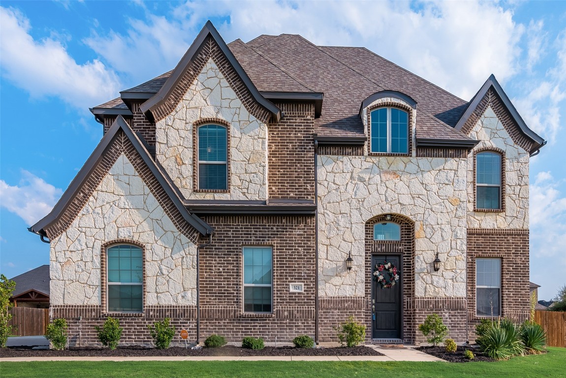 321 Equestrian Drive Waxahachie TX 75165