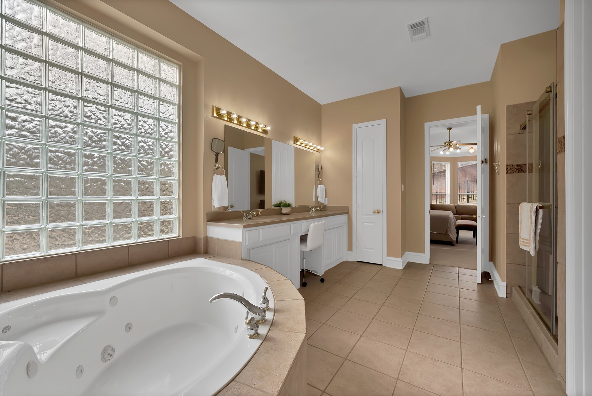 1529 Lost Trail Keller TX 76248