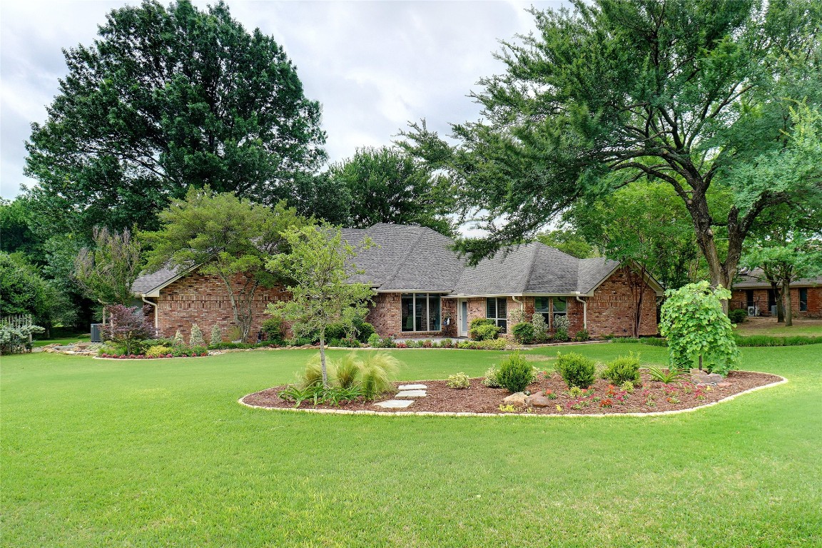1343 Meadow Glen Southlake TX 76092