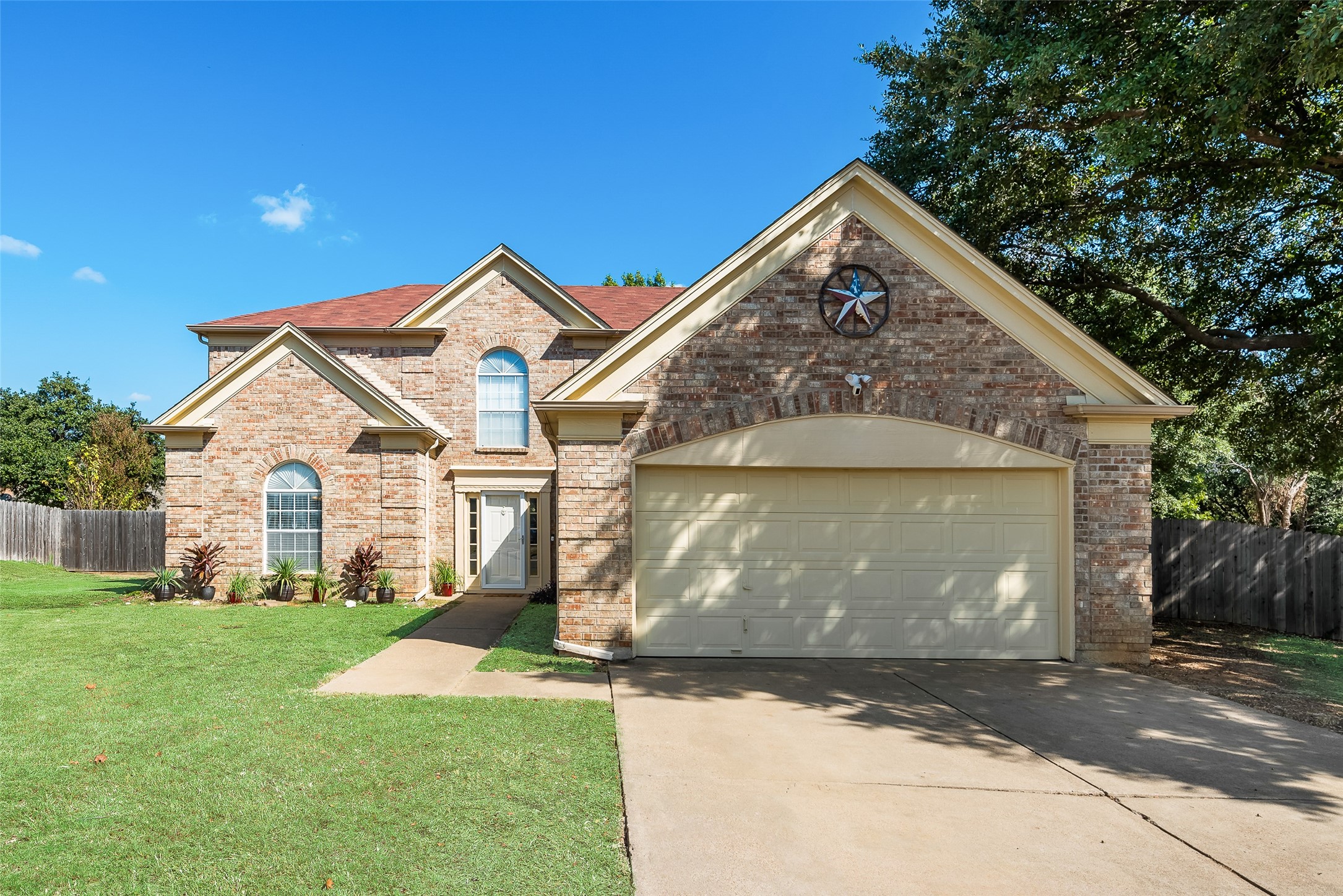 5309 Signal Peak Drive Arlington TX 76017