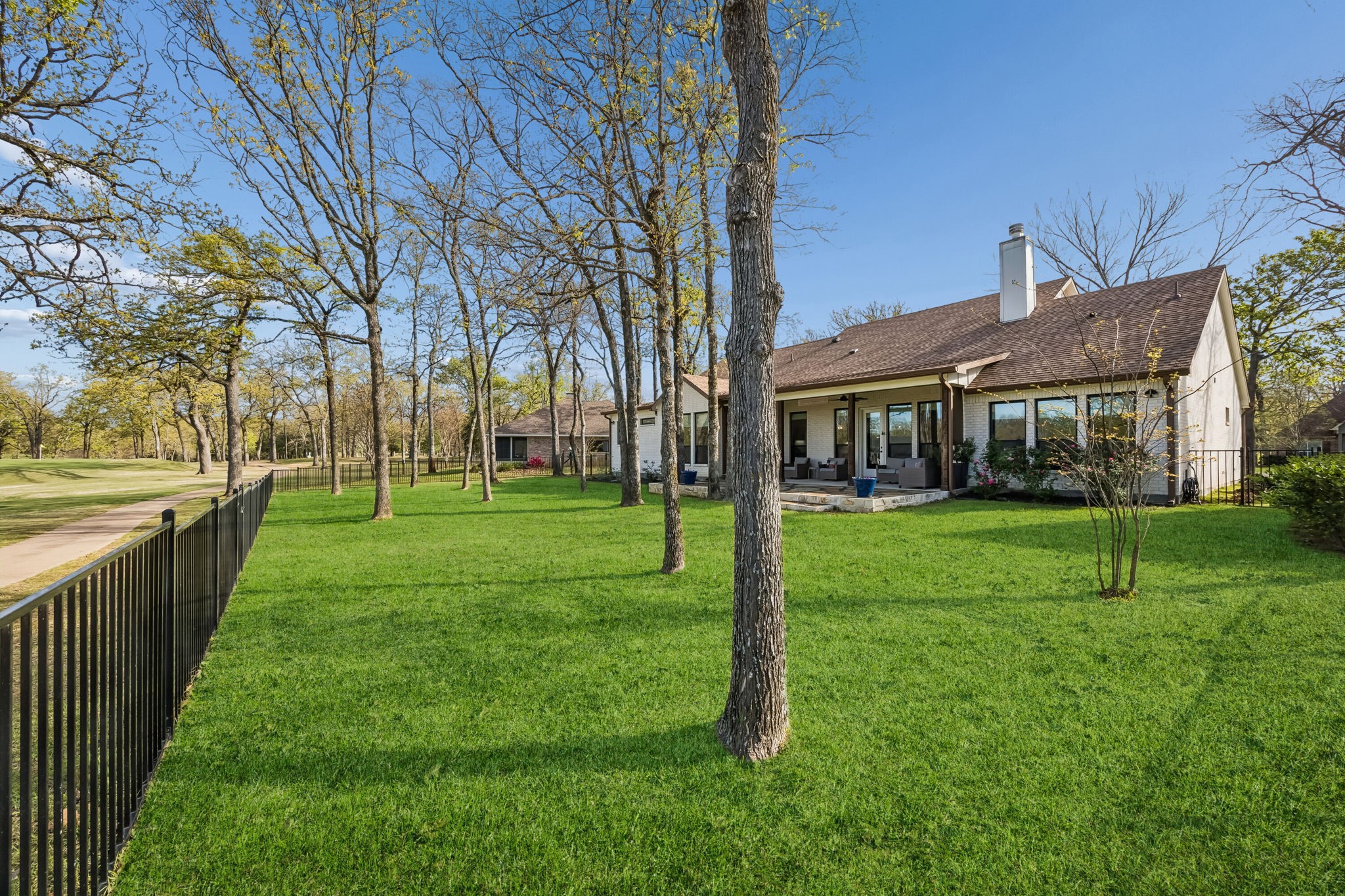 207 Colonial Drive Mabank TX 75156