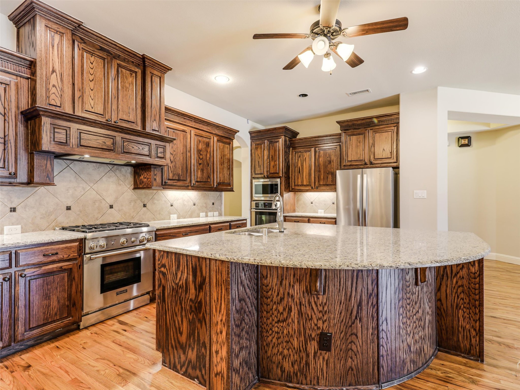 1196 Foster Street Lantana TX 76226