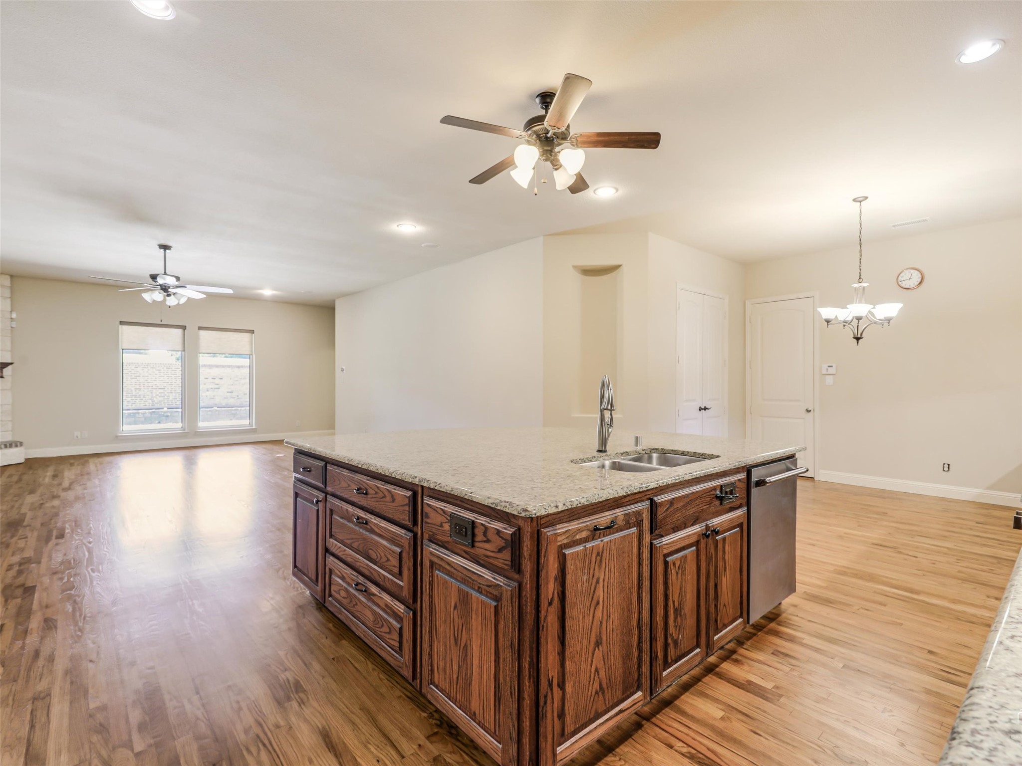 1196 Foster Street Lantana TX 76226