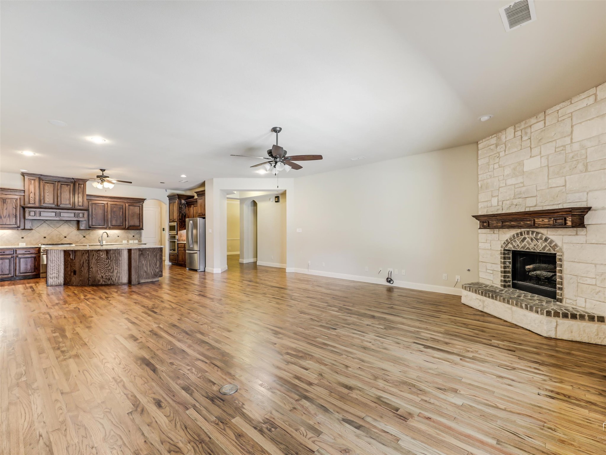 1196 Foster Street Lantana TX 76226