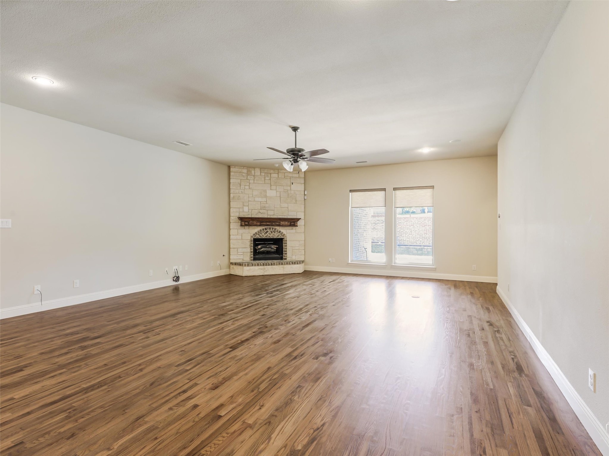 1196 Foster Street Lantana TX 76226