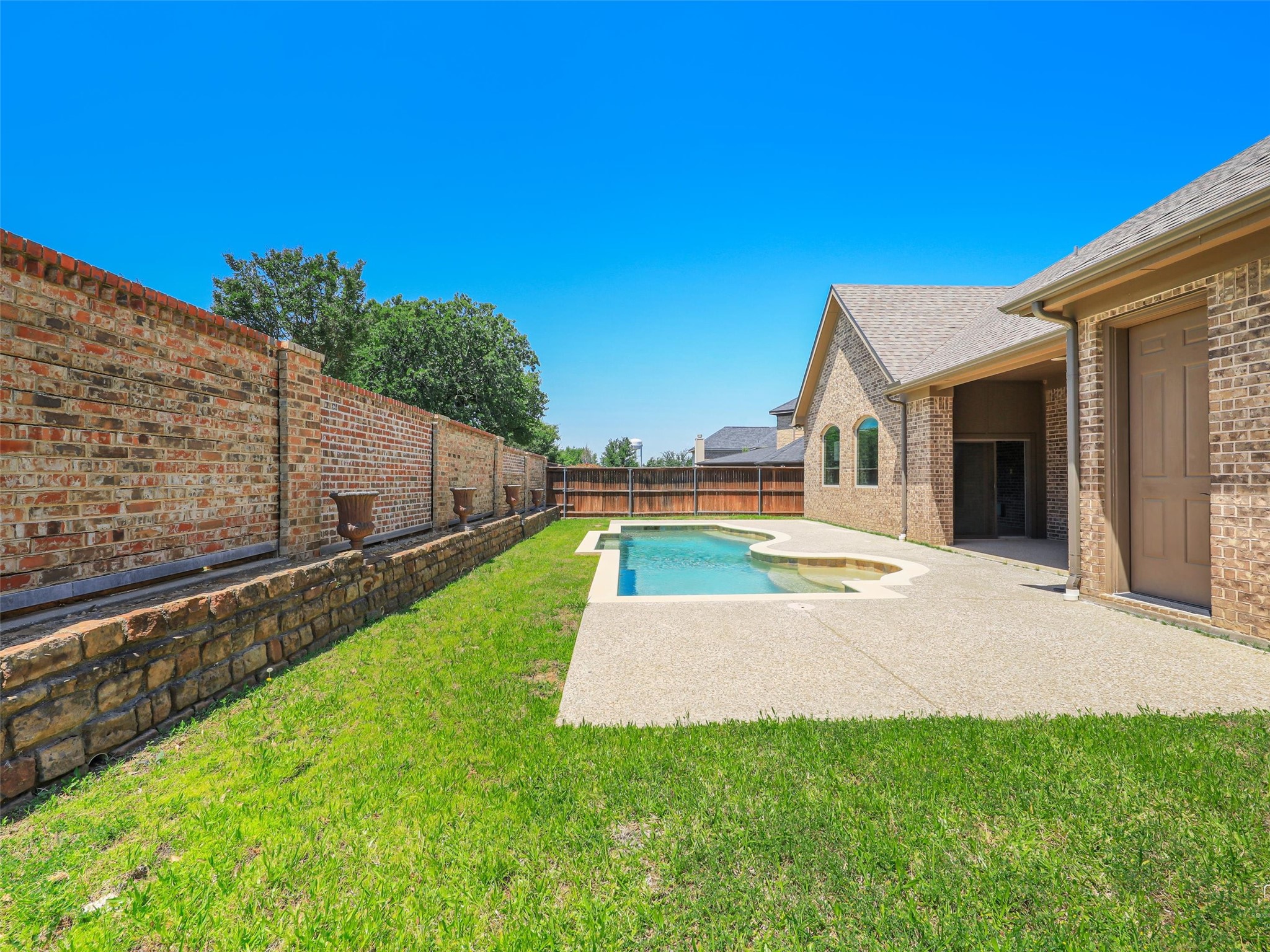 1196 Foster Street Lantana TX 76226
