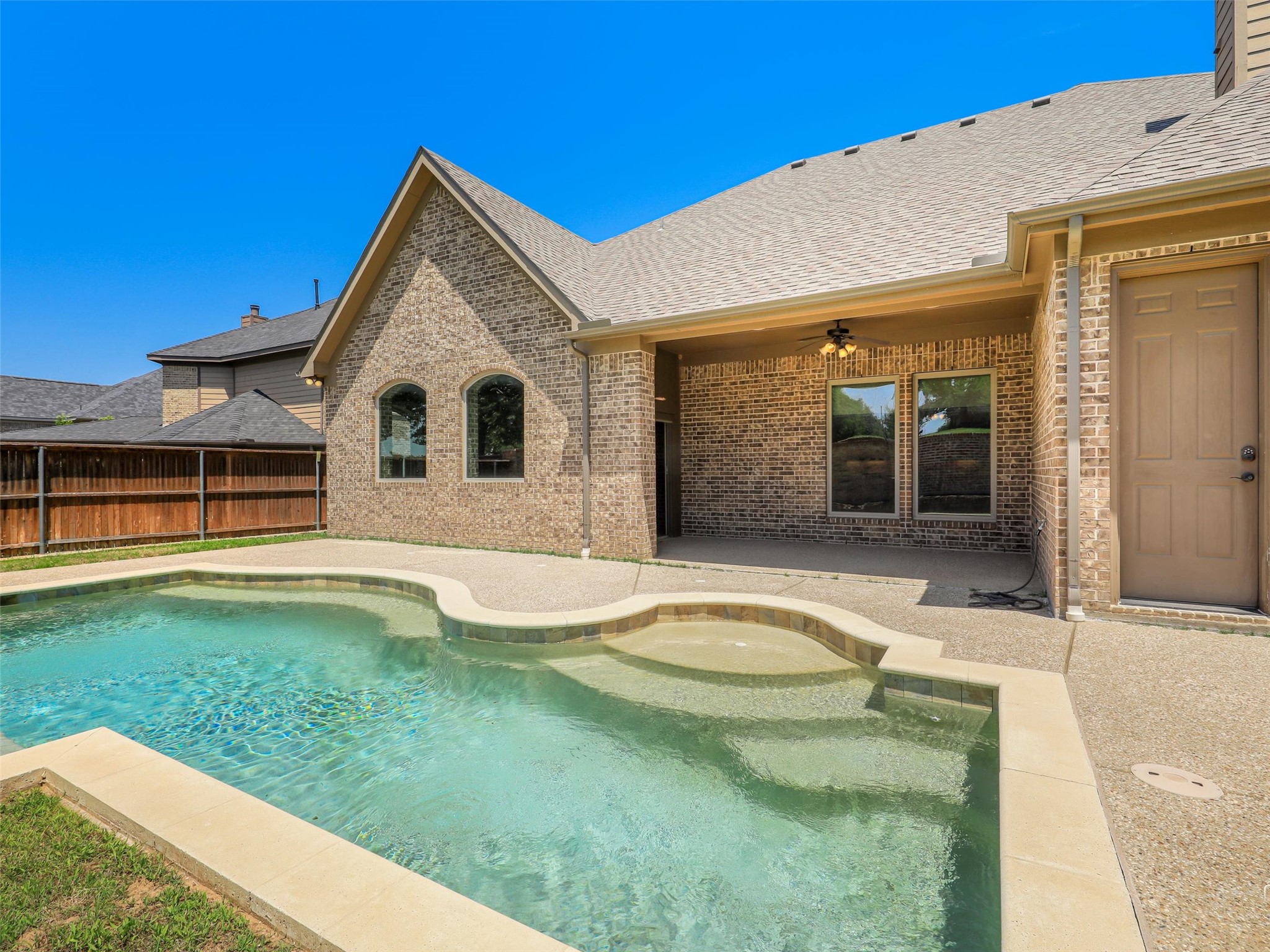 1196 Foster Street Lantana TX 76226