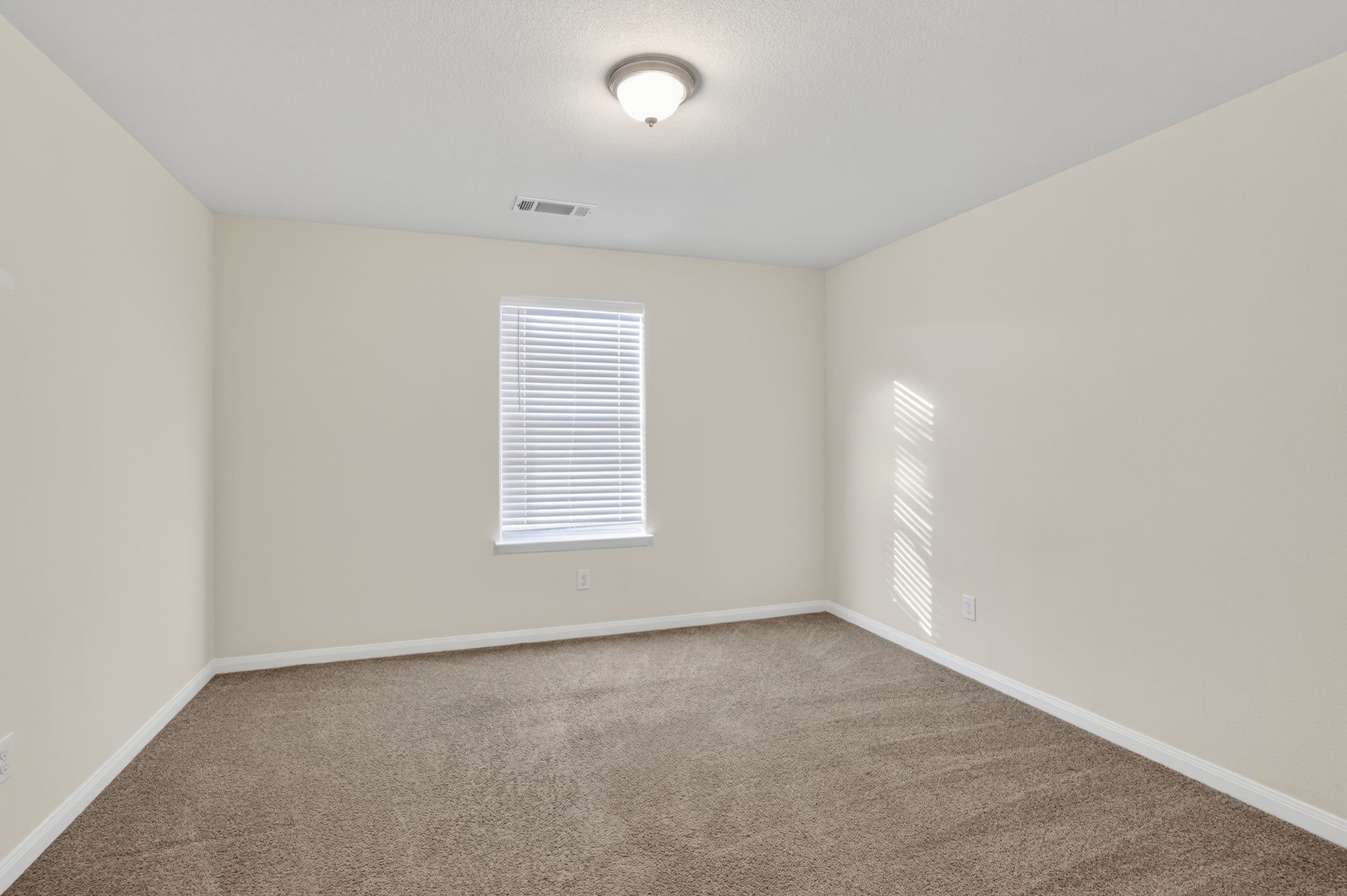 136 Eider Drive Sanger TX 76266