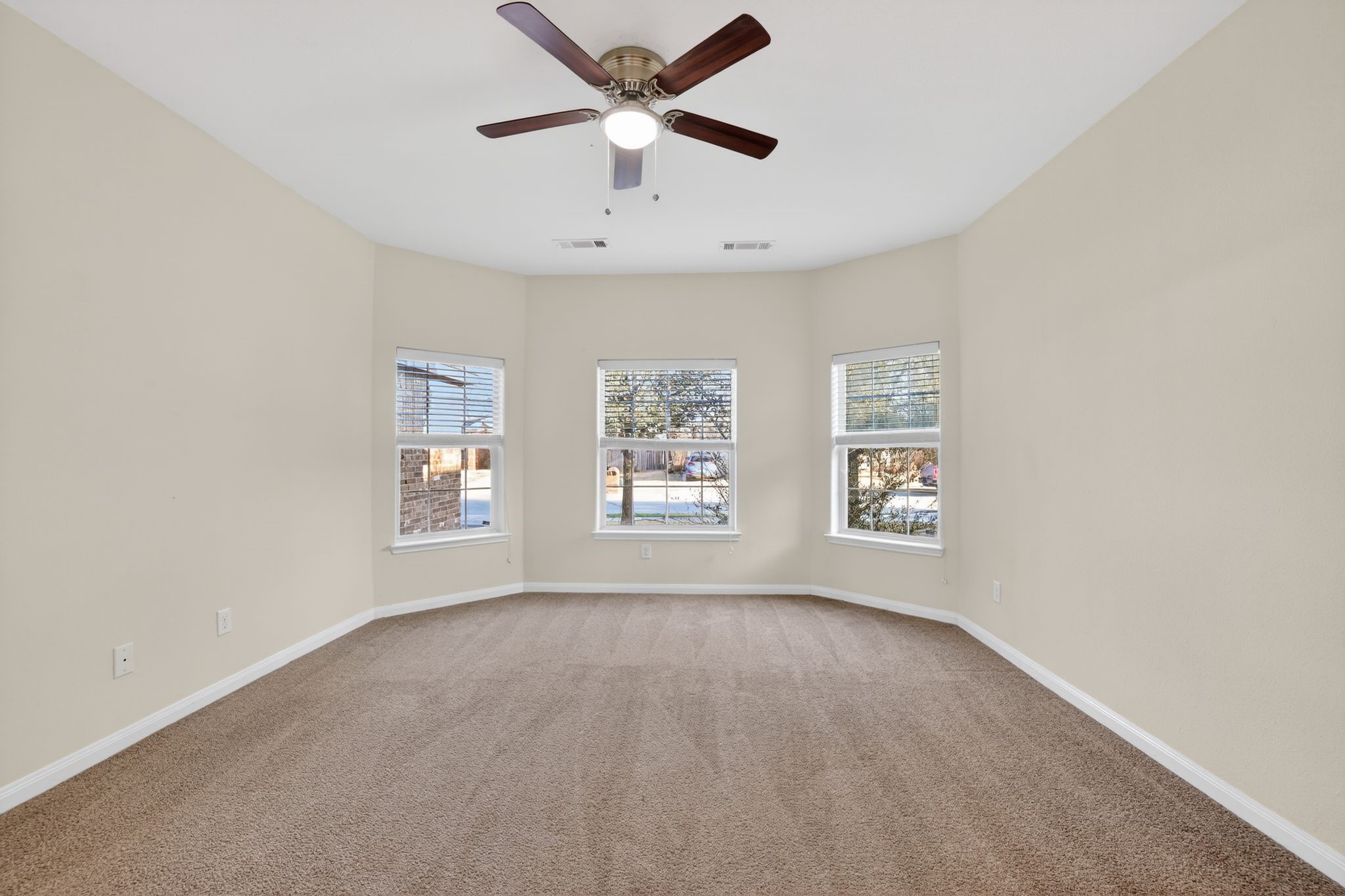 136 Eider Drive Sanger TX 76266