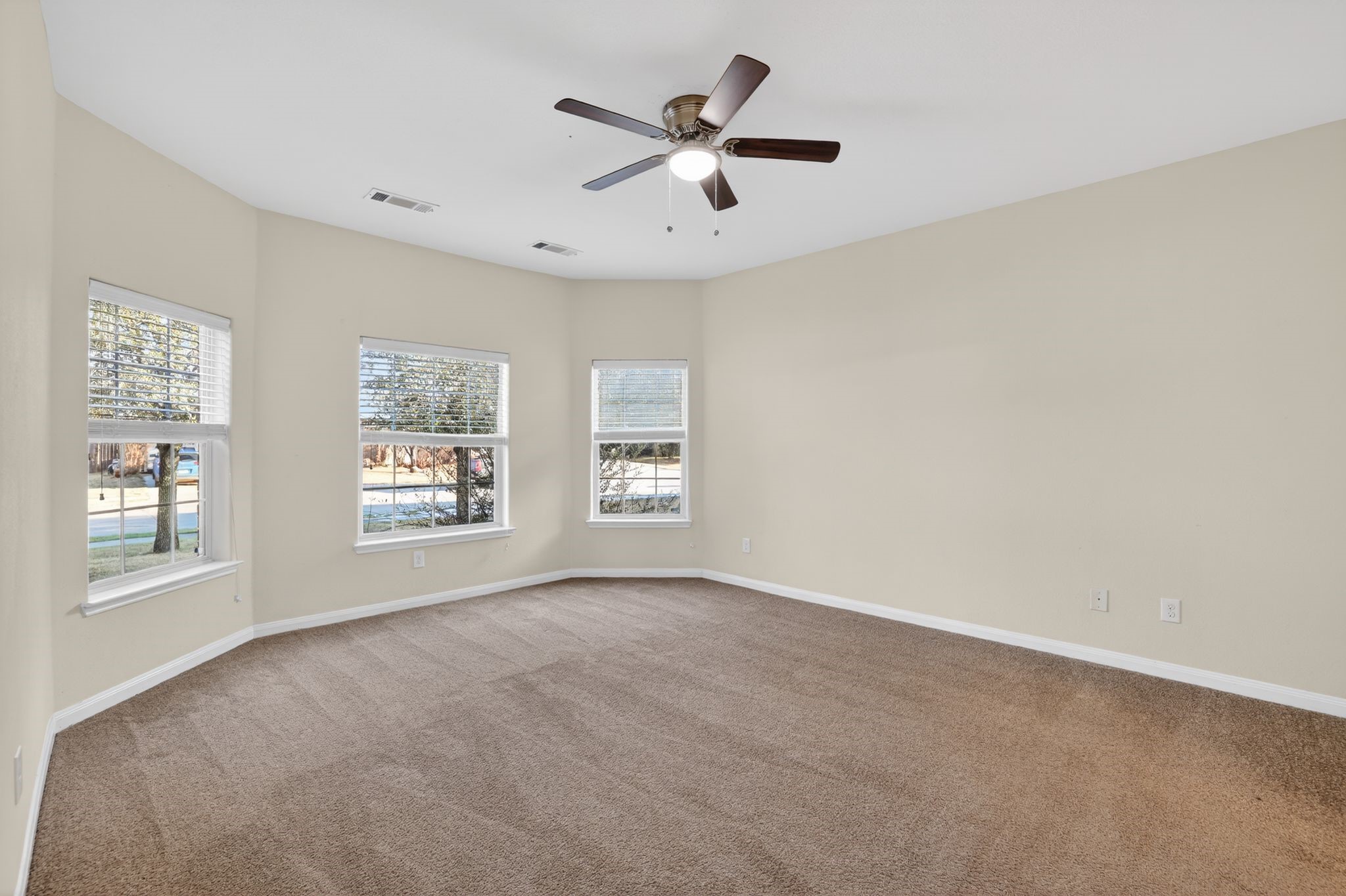 136 Eider Drive Sanger TX 76266
