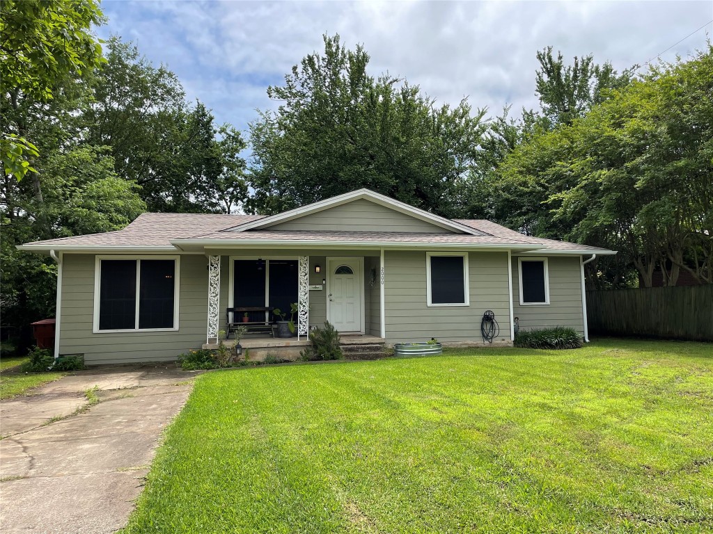2000 Island Bayoo Bonham TX 75418