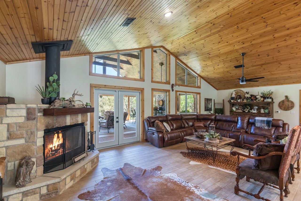 425 County Road 272 Tuscola TX 79562
