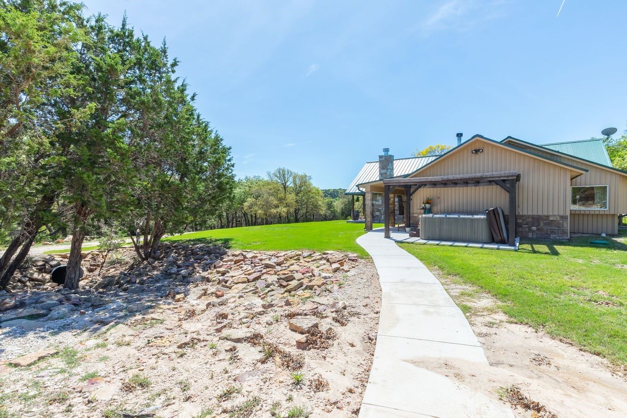 425 County Road 272 Tuscola TX 79562