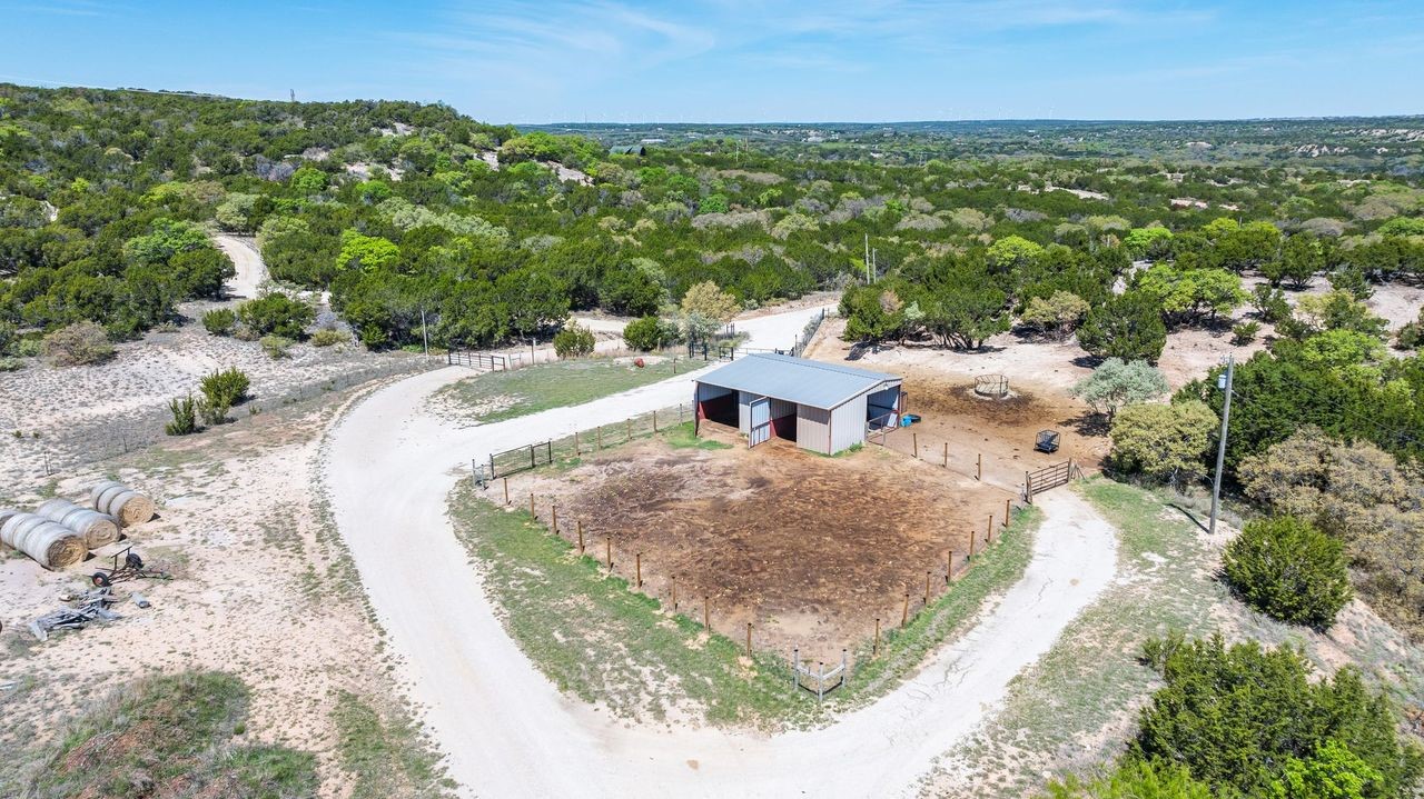 425 County Road 272 Tuscola TX 79562
