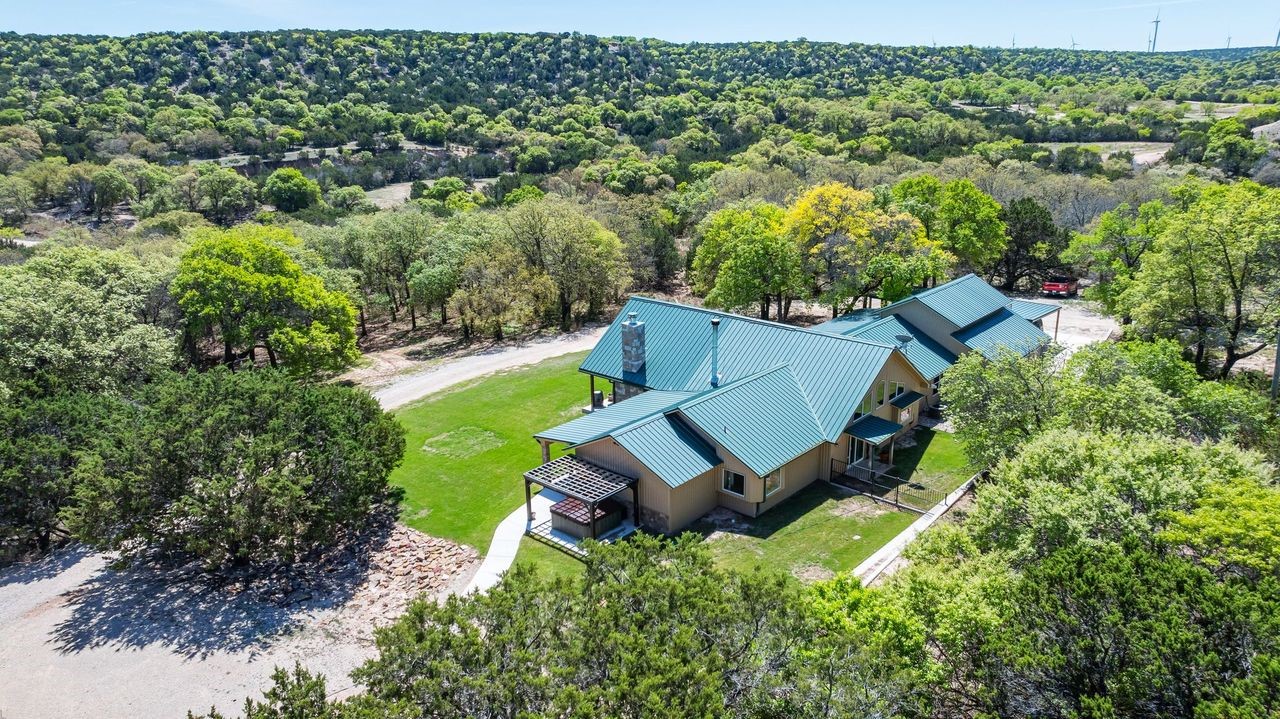 425 County Road 272 Tuscola TX 79562