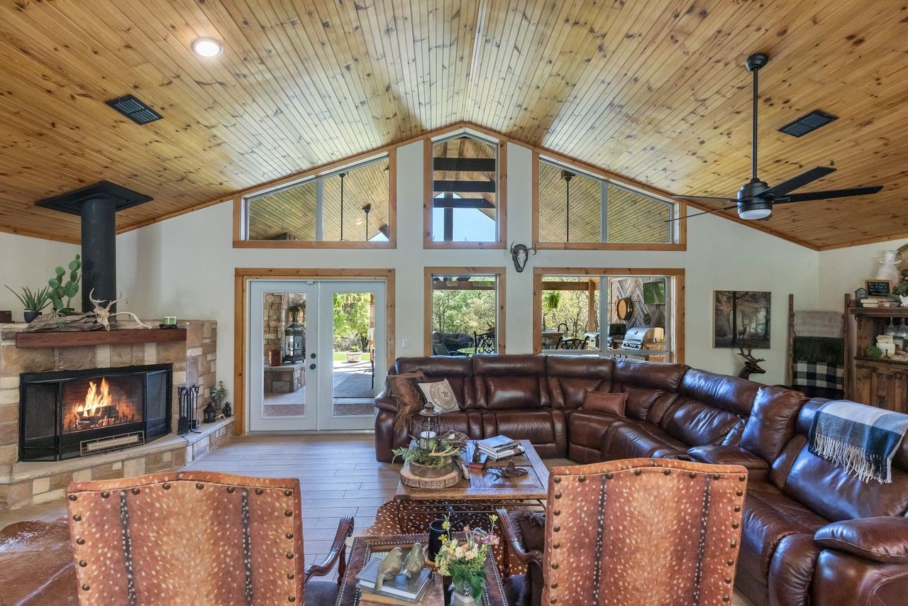 425 County Road 272 Tuscola TX 79562