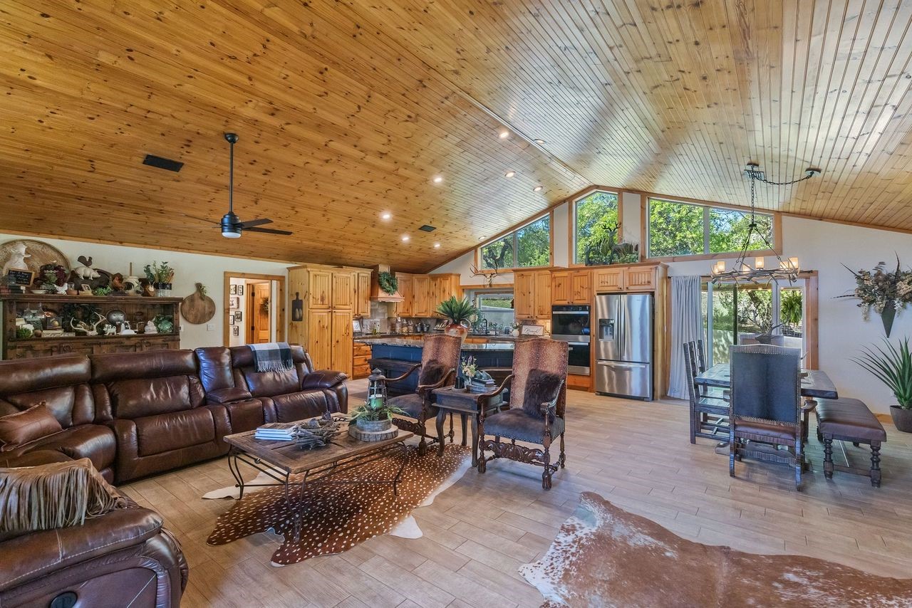 425 County Road 272 Tuscola TX 79562