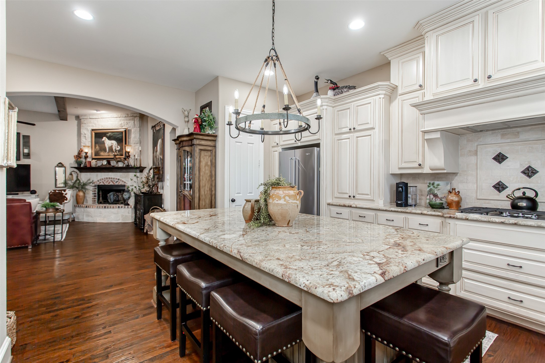 907 Clear Water Drive Allen TX 75013