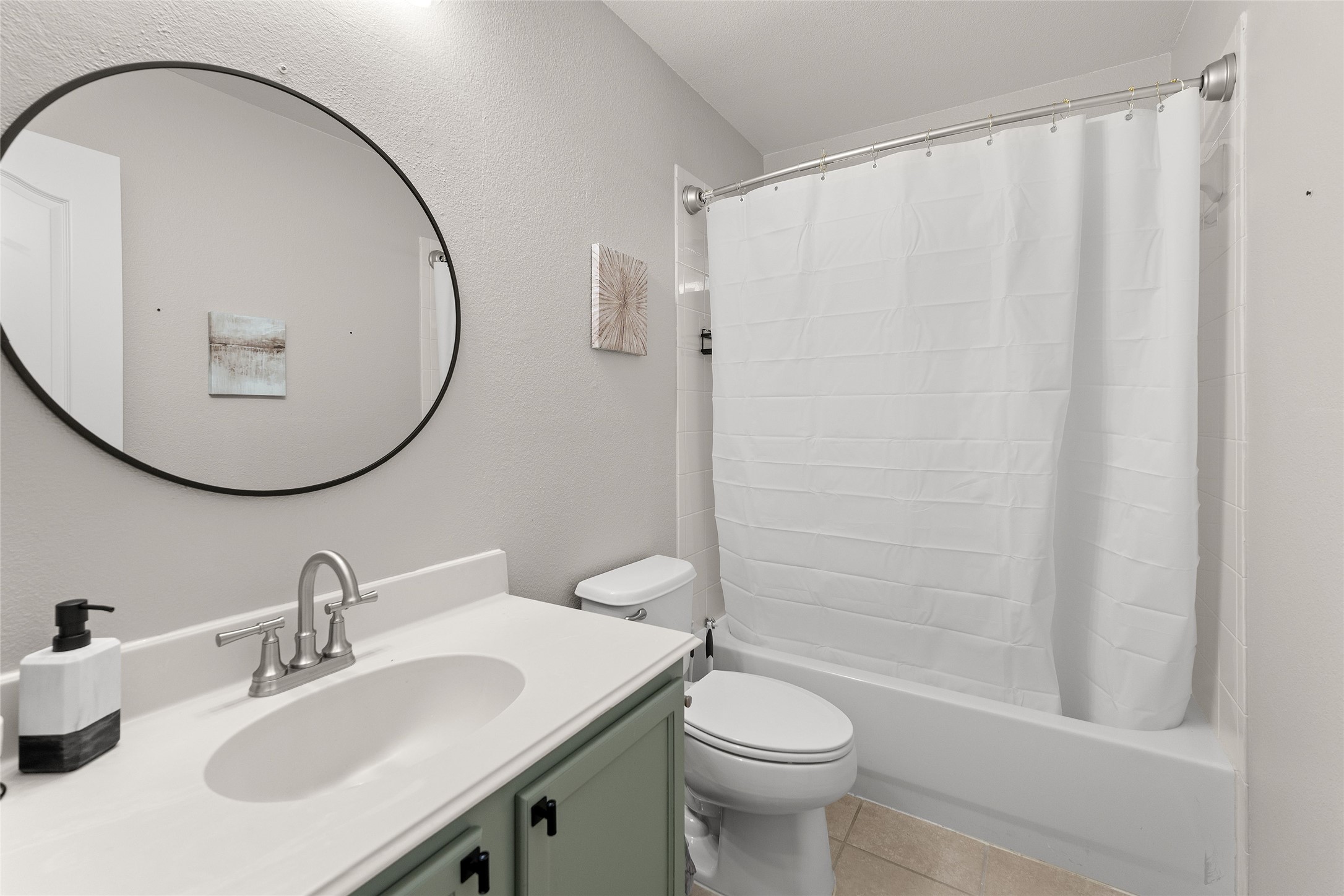 504 Grayson Lane Lake Dallas TX 75065