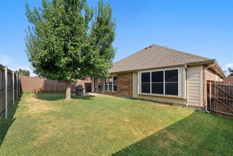 504 Grayson Lane Lake Dallas TX 75065