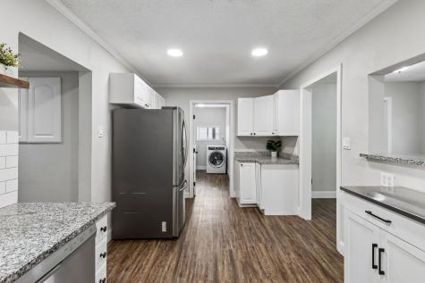 1613 Dale Place Irving TX 75061