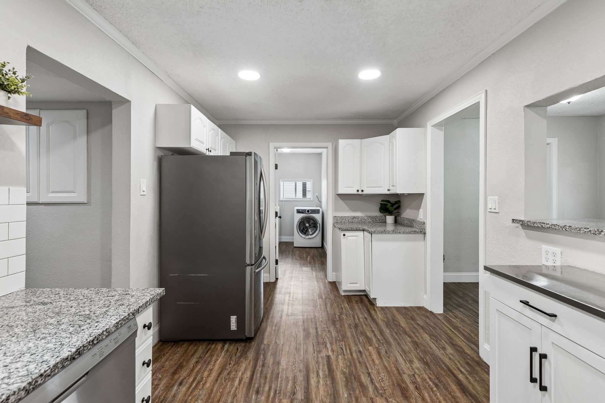 1613 Dale Place Irving TX 75061