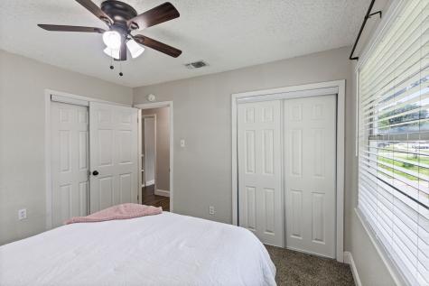1613 Dale Place Irving TX 75061