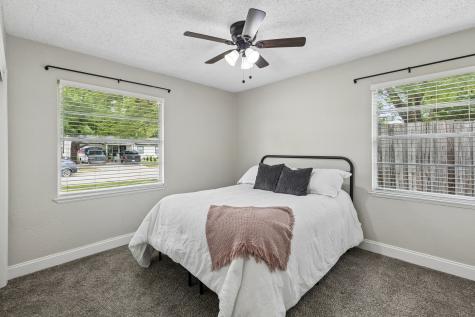 1613 Dale Place Irving TX 75061