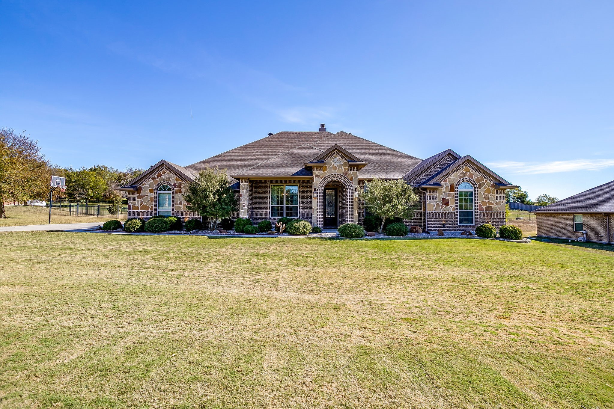531 Parker Oaks Lane Weatherford TX 76087