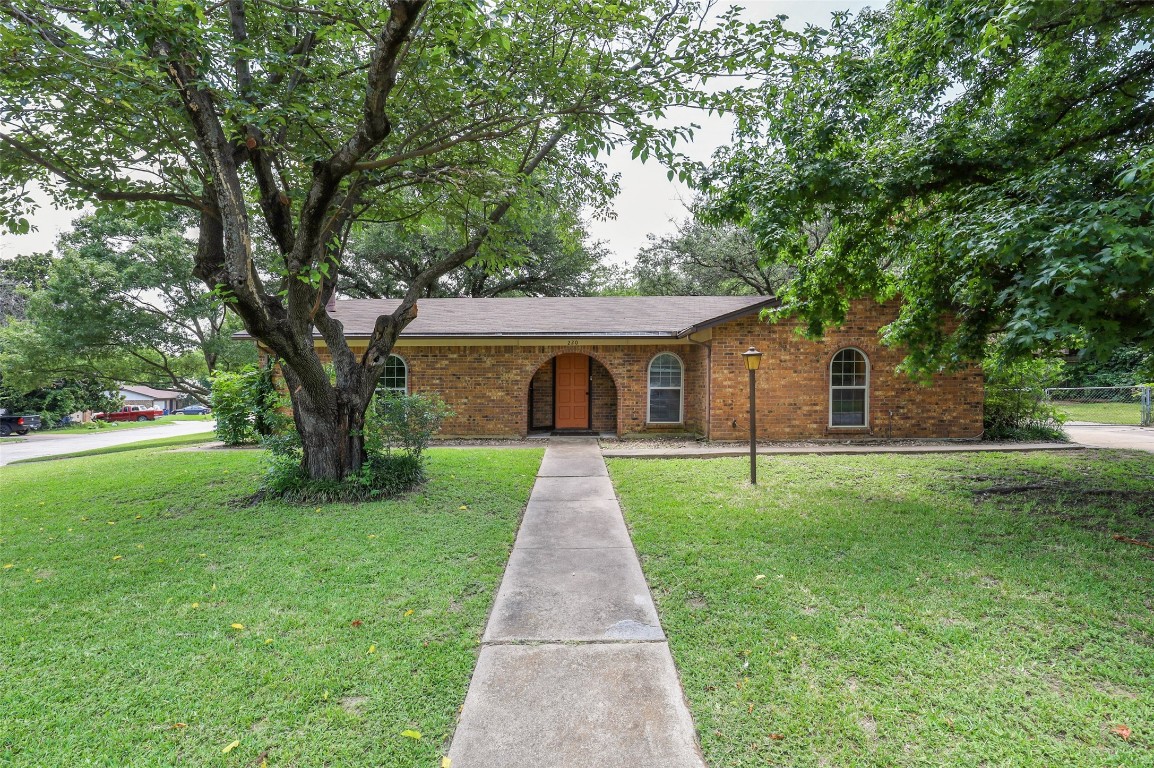 220 Short Street Burleson TX 76028