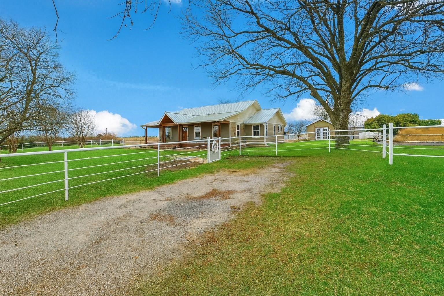 2196 Bledsoe Road Gunter TX 75058