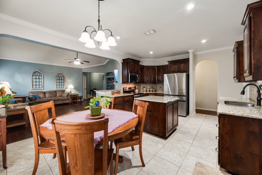 11021 Erinmoor Trail Fort Worth TX 76052